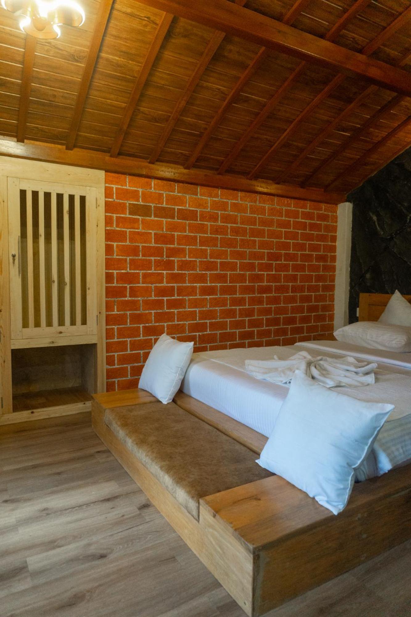 Hobbit Hole Hideaway Bed & Breakfast Ella Exterior foto