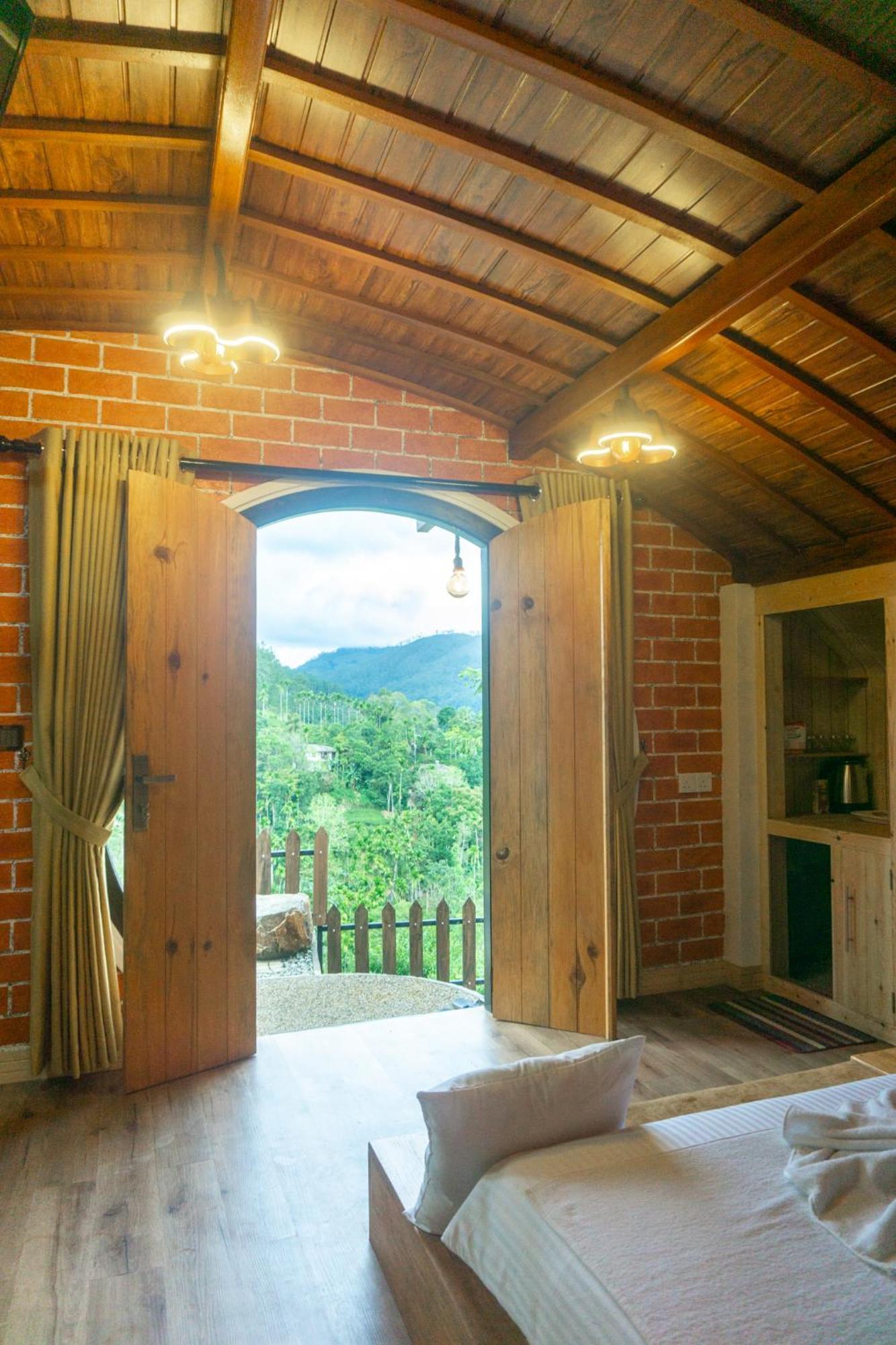 Hobbit Hole Hideaway Bed & Breakfast Ella Exterior foto