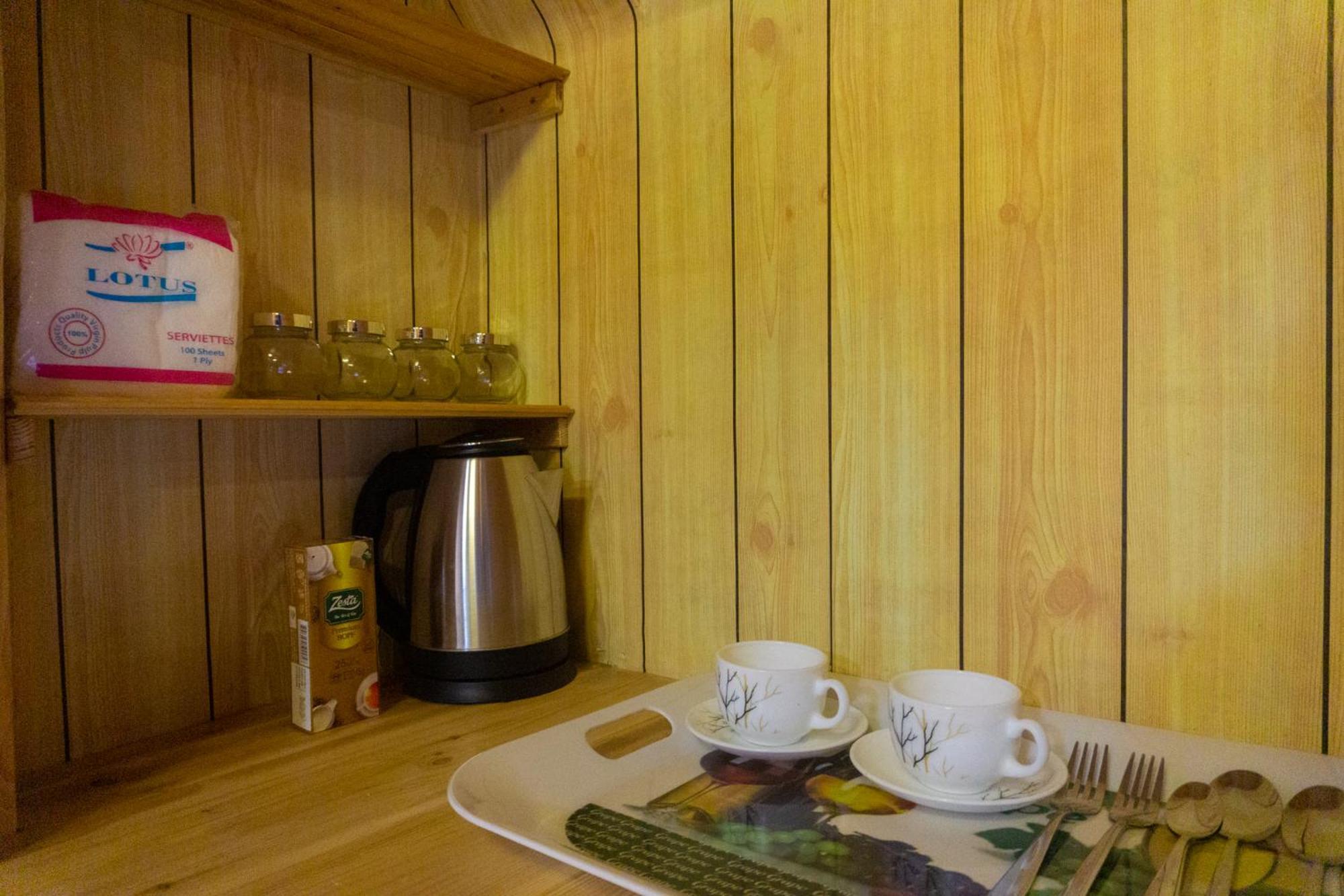 Hobbit Hole Hideaway Bed & Breakfast Ella Exterior foto