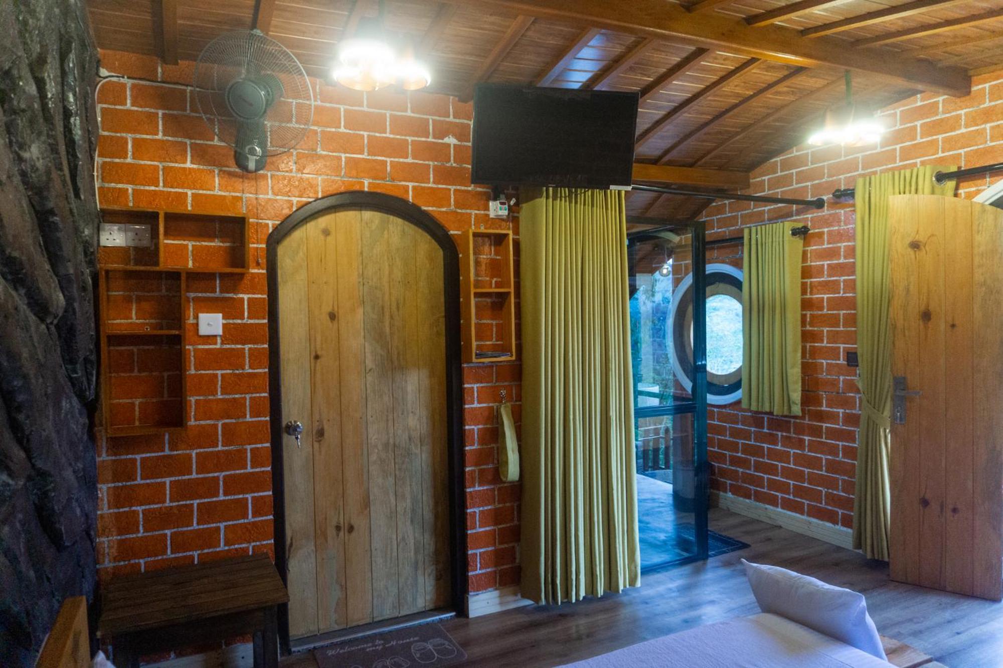 Hobbit Hole Hideaway Bed & Breakfast Ella Exterior foto