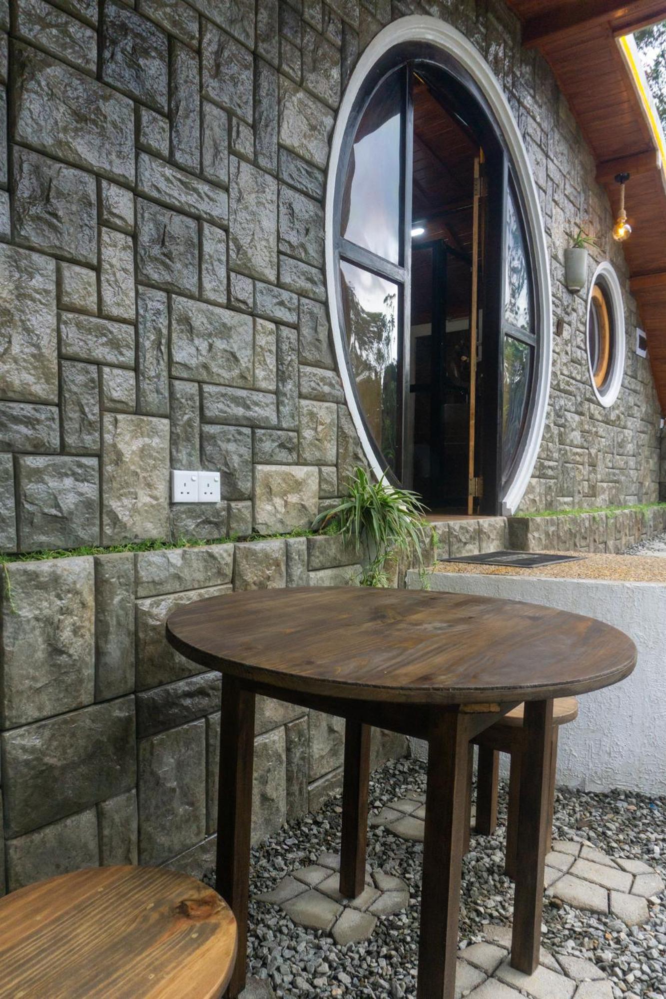 Hobbit Hole Hideaway Bed & Breakfast Ella Exterior foto