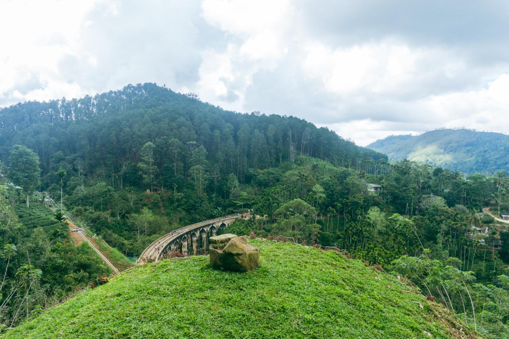 Hobbit Hole Hideaway Bed & Breakfast Ella Exterior foto