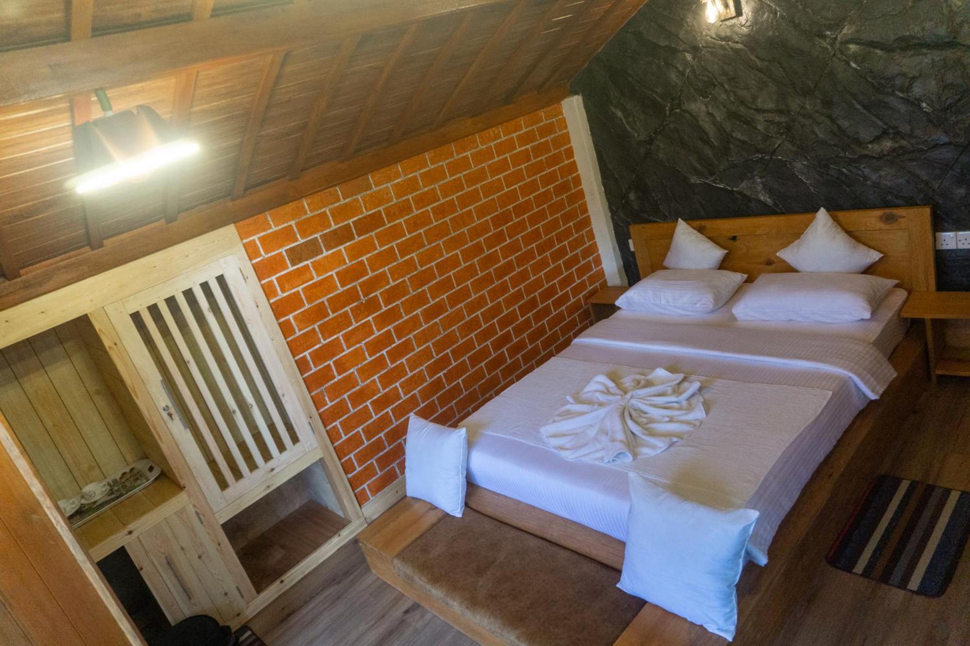 Hobbit Hole Hideaway Bed & Breakfast Ella Exterior foto