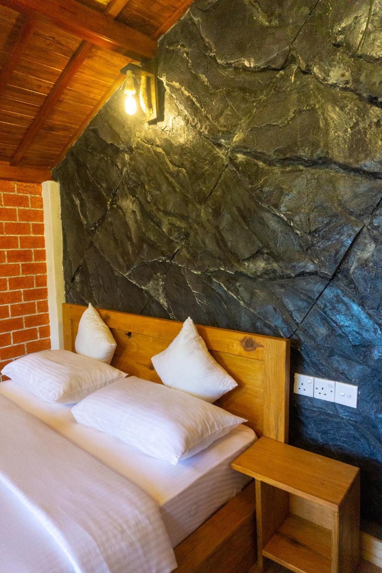 Hobbit Hole Hideaway Bed & Breakfast Ella Exterior foto